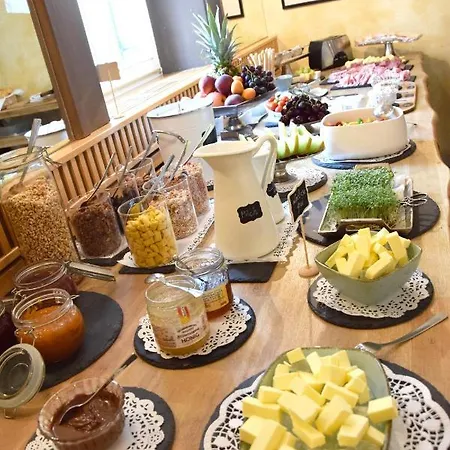 ベッド・アンド・ブレックファスト Landcafe Spielhofer Albersdorf